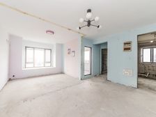 世茂香槟湖五期 3室2厅 毛坯出售价格可谈