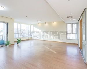 总监主推!5号楼边户 高层 客厅双面采光 带储物间 少有户型