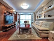 武夷花园带车位出售,全明三房,精致装修,业主诚意出售