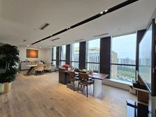 东四环地标地铁7号线 东进国际中心532平精装遗留带家具出租