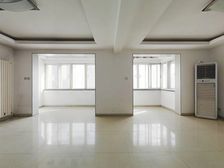 崂山CBD 双地铁 高层复式 可看海 出售