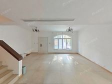 公司产权税费自理,西边套,地上两层200平花园+90平露台