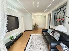 华通南向全明小户型格局好法式装修风格出小区就是市场公交商业街