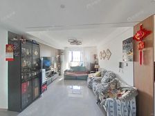 新上,新装修40万 全送,不靠路,房东出国移民 诚心出售。