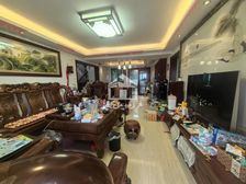 青秀万达旁 3层楼中楼大露台 盛天果岭155平精装7居 急售