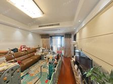 13年次新小区 罕见2卫 且带全屋定制空调 川中南 Q