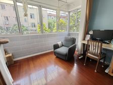 价格可谈,新华精装两房,房东紫竹保养好,楼层老少皆宜