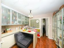 一梯四户,一门关,近商圈,近地铁,刚需好房,精装修