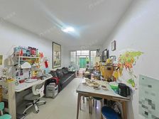 新出一楼带院子好房 中间位置不靠路 置换诚心卖