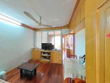 厨卫朝北,满五V1,小区位置好,诚心出售,前排无遮挡