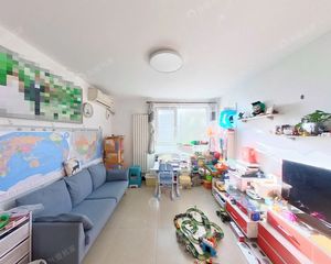区域好房:·莱圳家园主力户型南向二居,中间楼层采光好!