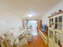 北京太阳城1层西边户,新装修,可以养鸟,养鱼,养宠物。