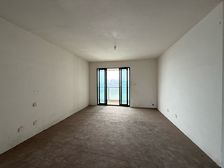 这个也太便宜了 龙湖物业一线江景打四房一口价卖了