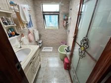 业主换房急售 装修30万看江保持很好有车位