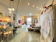 哇这个一线江景房看出去也太惬意了吧