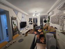 地.铁.口,黄巾三楼,全新精装,随时看房,产权清晰,南北通透