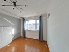 顶楼复式,小区花园位置,7号锦绣路100米,懂的来,包您满意