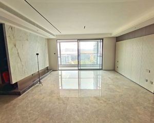 万科朗拾4室2厅2卫南朝向650.0万元/套出售