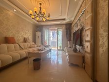 石坪桥住家装修大三房维持9成新