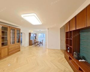 60万精装一天未住,三居室两卫,高层采光视野好