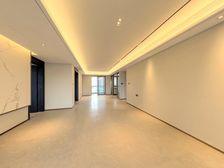 中化润达丰滨江樾城 4室1厅 西南