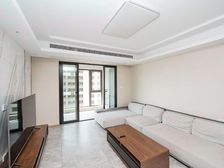 (新出)国色风华精装修,房东急售,当居住融入环境,心也随之淡