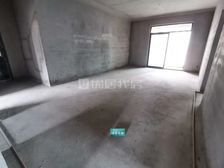 边户 梧桐邑七贤台 四房 单价4000多 好楼层