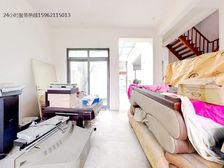 仁恒别墅双湖板块小区位置优良,紧靠湖边