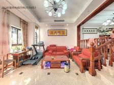 临湖别墅 联排 装修保养好 地下一层地上三层诚意出售