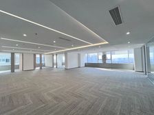 泰富广场450平全新装修 星级办公视野开阔 随时入驻
