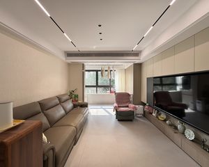 铂悦府4室2厅2卫南朝向350.0万元/套出售