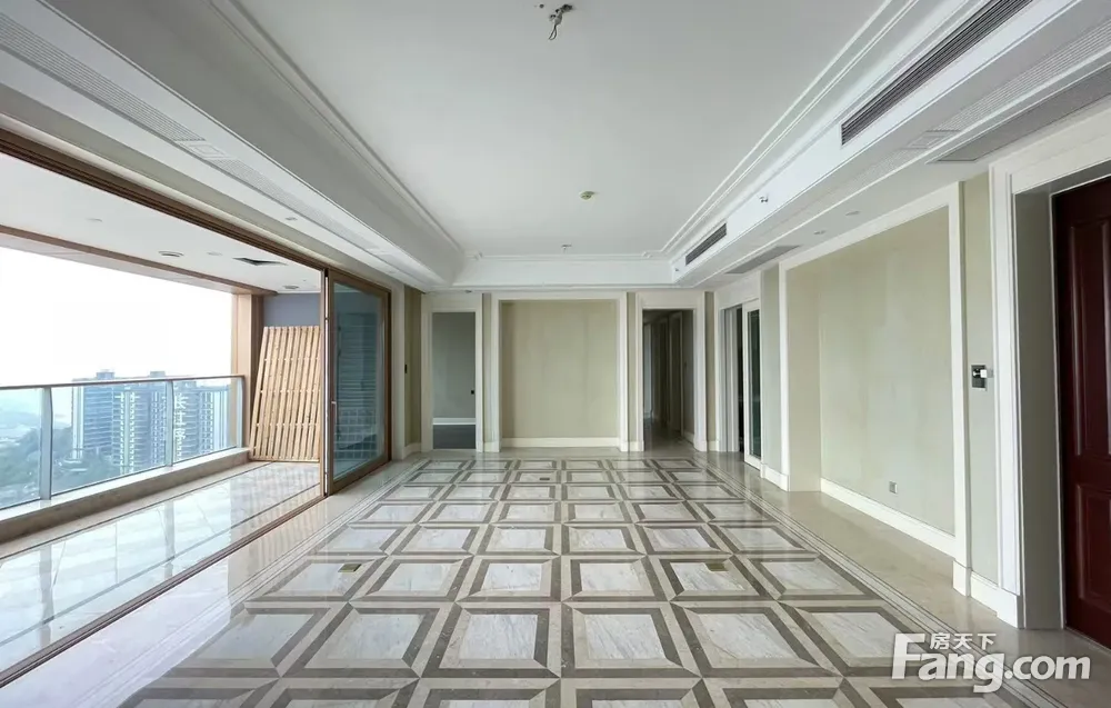 江北区 中国铁建西派城一期 四房 311万