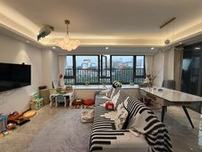 精装房 提包入住 保利阅江台 三房 190万