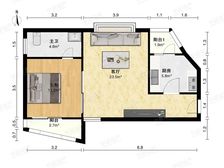 精装修,皮沙发,非常有质感,一房二厅,价格也是适当