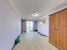 佣.金1% 保真 公安家属楼 位置好 非顶楼六号线迎风道旁