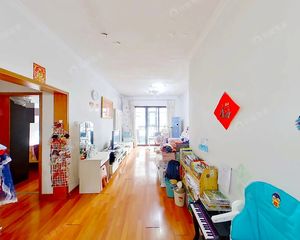 天通苑西二区落地窗两居室,无遮挡,采光视野好。