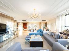 世界城 2梯2户 西南北通透4室4卫 明厨 三个明卫 国贸