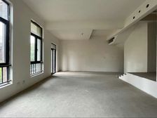 免中介费 联排端户 花园350平 实得620平 峰墅