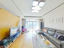 家是一个温馨而浪漫的地方,我们从陆家嘴花园走向世界