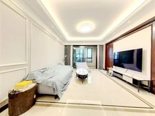 正南凯利海华府4室2厅精装修