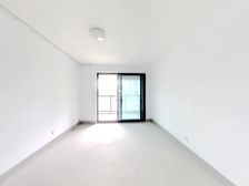 双2.3号线家门口,次新小区 毛坯三房 格局好 诚心卖