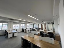 双地铁口(含税带家具55元)甲方直租 独立空调 面积可选