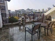 东盟洋房别墅 边套带大花园小区中心 看房方便 价格可谈