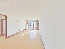 北京城建琨廷优质三房朝南户型,采光好,客厅大阳台