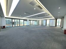 独立大平层436平办公室出租360度采光好心飞扬赚钱更舒畅