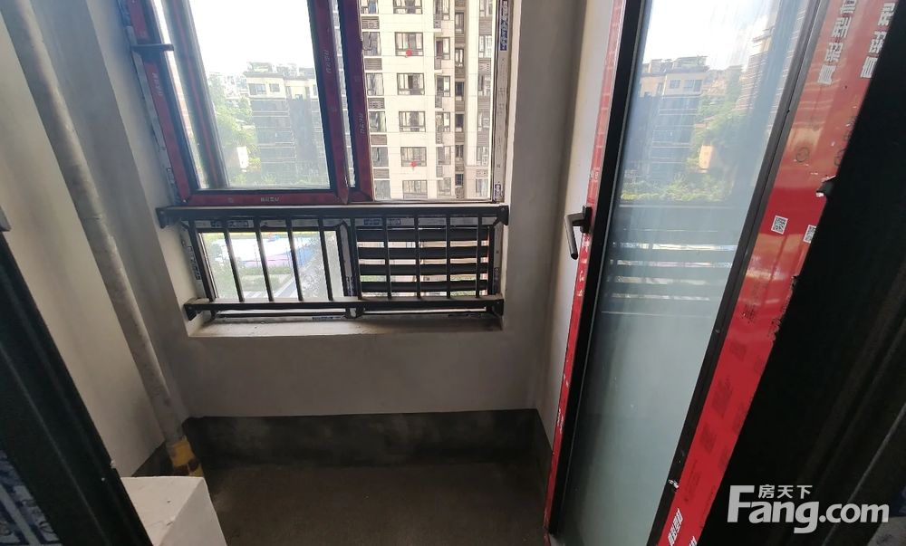 三房 85万,重庆巴南渝南大道奥园金樾山二手