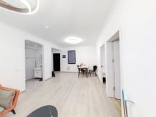 星旅城三期三室两厅精装房东诚心出售