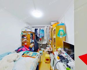 苹果园三区 明厨明卫两居 诚心出售