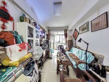 本人经营租房 卖房 租铺等业务 有各种关于房产欢迎联系咨询