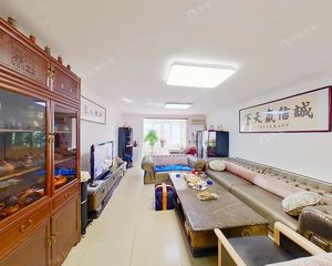 紧邻龙潭西湖+一梯两户+低楼层洋房社区+南北通透三居